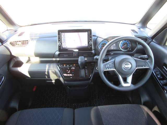 ルークス ６６０　ハイウェイスターＸ　アイスト　衝突被害軽減ブレ－キ　マルチビューカメラ　車線逸脱警報装置　ＥＴＣ　ＬＥＤ　スマートキー　パワーウィンドウ　カーテンエアバック　ドライブレコーダー　ナビＴＶ　バックカメラ　パワステ　キーフリ（4枚目）