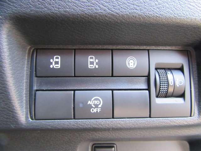 ルークス ６６０　ハイウェイスターＸ　アイスト　衝突被害軽減ブレ－キ　マルチビューカメラ　車線逸脱警報装置　ＥＴＣ　ＬＥＤ　スマートキー　パワーウィンドウ　カーテンエアバック　ドライブレコーダー　ナビＴＶ　バックカメラ　パワステ　キーフリ（9枚目）