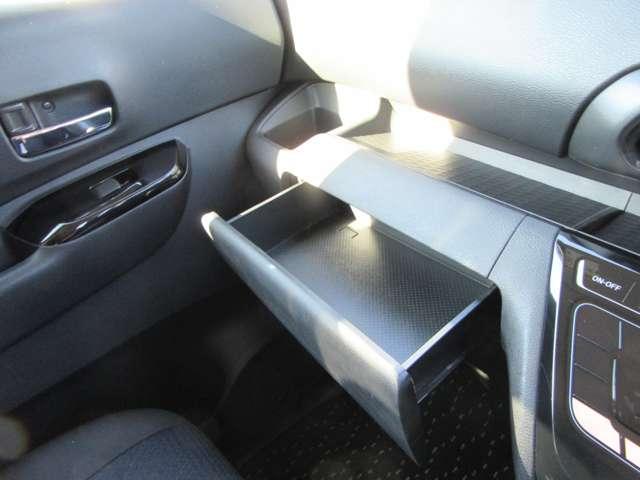 ルークス ６６０　ハイウェイスターＸ　アイスト　衝突被害軽減ブレ－キ　マルチビューカメラ　車線逸脱警報装置　ＥＴＣ　ＬＥＤ　スマートキー　パワーウィンドウ　カーテンエアバック　ドライブレコーダー　ナビＴＶ　バックカメラ　パワステ　キーフリ（18枚目）