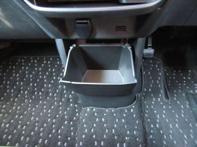 ルークス ６６０　ハイウェイスターＸ　アイスト　衝突被害軽減ブレ－キ　マルチビューカメラ　車線逸脱警報装置　ＥＴＣ　ＬＥＤ　スマートキー　パワーウィンドウ　カーテンエアバック　ドライブレコーダー　ナビＴＶ　バックカメラ　パワステ　キーフリ（19枚目）