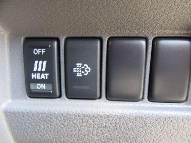 ＮＶ３５０キャラバンバン ２．５　プレミアムＧＸ　ロングボディ　ディーゼルターボ　４ＷＤ　アラウンドビュモニター　キーフリー　切替式４ＷＤ　ＡＢＳ　運転席エアバッグ　インテリキー　エアコン　パワステ　ＥＴＣ　アルミ　イモビライザー　エマージェンシブレーキ　ＰＷ（7枚目）