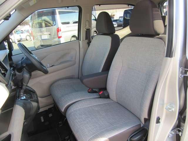 デイズ Ｘ　前席シートヒーター　コーナーソナー　電動格納式ドアミラー　オートマチックハイビーム　踏み間違え防止　横滑防止装置　Ａライト　スマートキー　イモビライザー　バックカメラ　レーンキープ　キーレス　ＷＡＢ（10枚目）