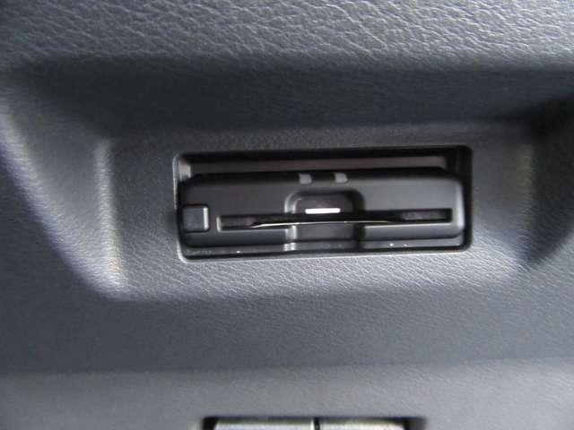 キックス Ｘ　ＦＯＵＲ　スタイルエディション　コーナーセンサー　衝突軽減　前席シートヒーター　電動格納ミラー　フルセグ　ＬＥＤ　全方位カメラ　スマートキー　車線逸脱警報　４ＷＤ　ドライブレコーダー　バックカメラ　ＥＴＣ　アルミホイール　寒冷地仕様（8枚目）