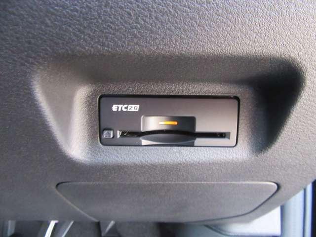 エクストレイル 1.5 G e-4ORCE 4WD パークアシスト 寒冷地仕様 スマートキー レーダークルーズ LKA キーフリー ETC 4WD アルミホイール メモリーナビ ドライブレコーダー バックカメラ サイドカメラ 盗難防止システム ナビ(9枚目)