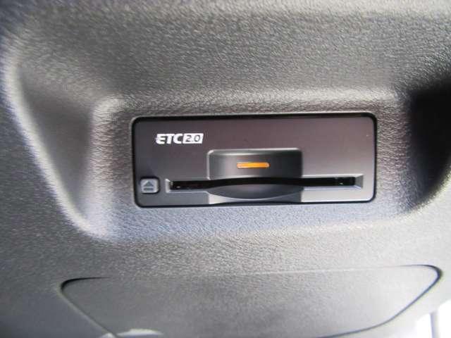 エクストレイル G e-4ORCE ガラスルーフ ナッパレザーシート USBポート 地デジTV 100V ルーフレール 試乗車 パークアシスト 横滑り防止装置 禁煙 シートヒーター オートハイビーム 寒冷地仕様 ナビTV LKA ETC(10枚目)