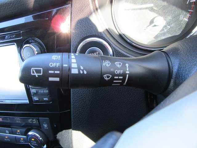 エクストレイル 20Xtt エマージェンシーブレーキパッケージ 4WD エマージェンシーB アイストップ ブルートゥース 切替式4WD フルセグ VDC ソナー ルーフレール ナビTV スマートキー 前席シートヒーター パワーリアゲート DVD再生 LED バックカメラ(13枚目)