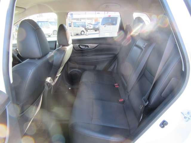 エクストレイル 20Xtt エマージェンシーブレーキパッケージ 4WD エマージェンシーB アイストップ ブルートゥース 切替式4WD フルセグ VDC ソナー ルーフレール ナビTV スマートキー 前席シートヒーター パワーリアゲート DVD再生 LED バックカメラ(18枚目)