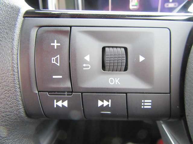 ノート Ｘ　地デジフルセグ　リアカメラ　衝突被害軽減ブレ－キ　前後センサー　ＢＬＵＥＴＯＯＴＨ　全方位カメラ　電格ミラー　横滑防止装置　オートマチックハイビーム　ＥＴＣ２・０　衝突安全ボディ　フロントカメラ（13枚目）