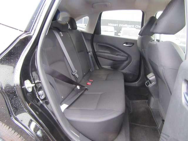 ノート Ｘ　地デジフルセグ　リアカメラ　衝突被害軽減ブレ－キ　前後センサー　ＢＬＵＥＴＯＯＴＨ　全方位カメラ　電格ミラー　横滑防止装置　オートマチックハイビーム　ＥＴＣ２・０　衝突安全ボディ　フロントカメラ（19枚目）