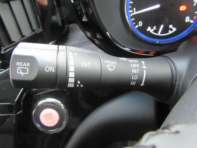 エルグランド ２５０ハイウェイスター　プレミアム　アーバンクロム　ツインサンルーフ　後席モニター　サイドステップ　ＤＶＤ再生　地デジ　３列シート　全周囲カメラ　ＬＥＤライト　インテリジェントキー　オートライト　ハイビームアシスト　横滑り防止　クルコン　ＥＴＣ（20枚目）