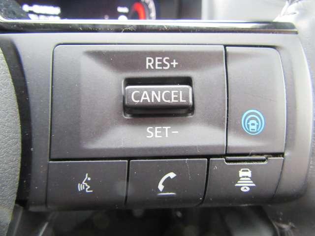 エクストレイル Ｘ　ｅ－４ＯＲＣＥ　エマブレ　シートヒター　ＵＳＢ　レーンキープアシスト　前後ソナー　アダプティブクルーズコントロール　ＥＴＣ２．０　バックモニター　ＡＣ１００Ｖ　ＬＥＤヘッドライト　ルーフレール　インテリジェントキー（13枚目）