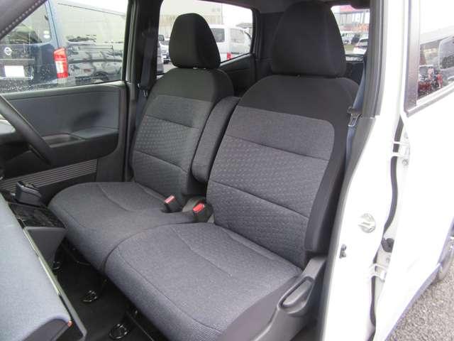 サクラ Ｘ　電動ミラー　ＢＴ接続　アラウンドヴューモニター　オートハイビーム　地デジ　運転席エアバック　パーキングセンサー　ＥＳＣ　ＡＡＣ　衝突安全ボディ　寒冷地仕様　ベンチシート　ＬＥＤヘッドランプ　試乗車（16枚目）