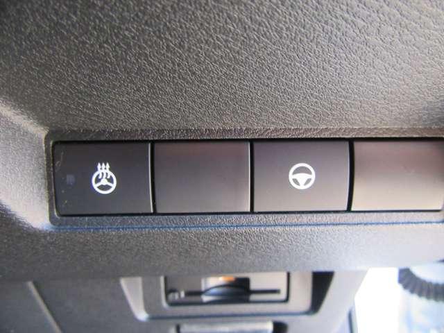 オーラ ＮＩＳＭＯ　カーテンエアバッグ　地上デジタル　エマブレ　横滑り防止装置　Ａライト　寒冷地　ＥＴＣ２．０　ＵＳＢ接続　インテリキー　車線逸脱警報　オートマチックハイビーム　キーフリーシステム　ダブルエアバック（9枚目）