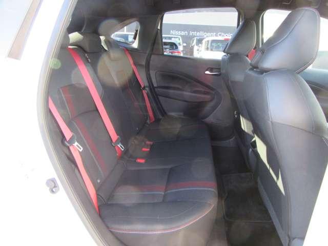 オーラ ＮＩＳＭＯ　カーテンエアバッグ　地上デジタル　エマブレ　横滑り防止装置　Ａライト　寒冷地　ＥＴＣ２．０　ＵＳＢ接続　インテリキー　車線逸脱警報　オートマチックハイビーム　キーフリーシステム　ダブルエアバック（18枚目）