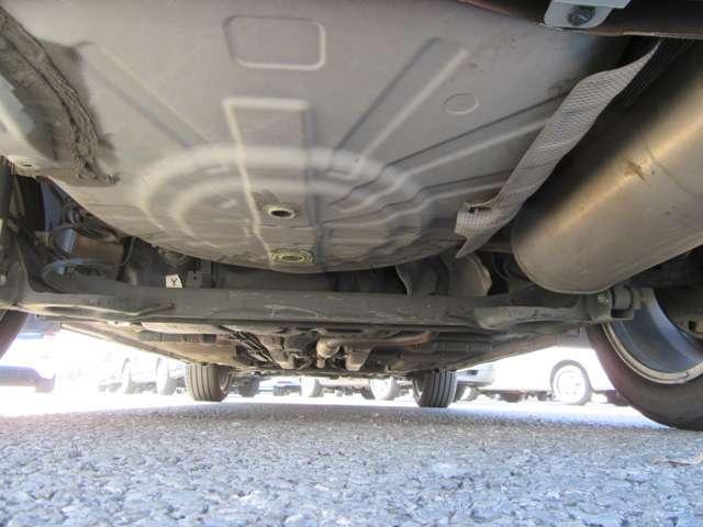 キックス １．２　Ｘ　ツートーン　インテリアエディション　（ｅ－ＰＯＷＥＲ）　エマージェンシーＢ　セキュリティ　アラウンドモニター　エアコン　ドラレコ　スマートキー　ＥＴＣ　メモリーナビ　サイドエアバック　ＡＷ　キーレス　寒冷地仕様　アイドリングストップ　ワンセグＴＶ　ナビＴＶ（41枚目）