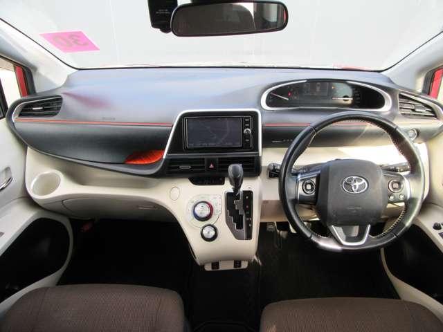 シエンタ 1.5 G アイドリング キーレスエントリー 助手席エアバック セキュリティアラーム エアコン エアバック ABS付 3列 パワーウィンド パワステ 左右自動ドア(4枚目)