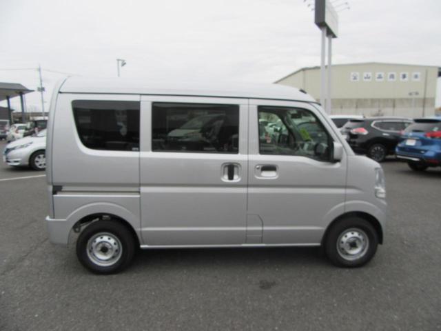 日産 ＮＶ１００クリッパーバン