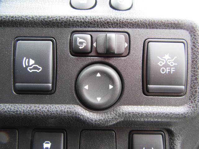 ノート e-パワーニスモ LEDランプ 地デジ 横滑り防止機能 Bluetooth対応 衝突安全ボディ 電格ミラー Aストップ Bカメラ メモリーナビ付き DVD レーンアシスト ETC2.0 フルオートエアコン Wエアバッグ(12枚目)