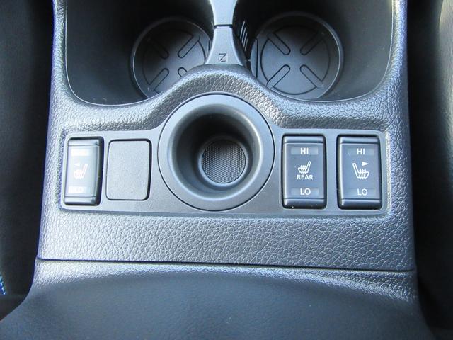 シートヒーター付いてます。