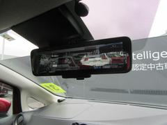 スマートルームミラー☆車体の後ろに取り付けたカメラで後方の様子を写し、その画像を提供します！ 4
