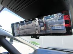 ���ޡ��ȥ롼��ߥ顼�����Τθ���˼���դ��������Ǹ������ͻҤ�̤������β������󶡤��ޤ��� 3