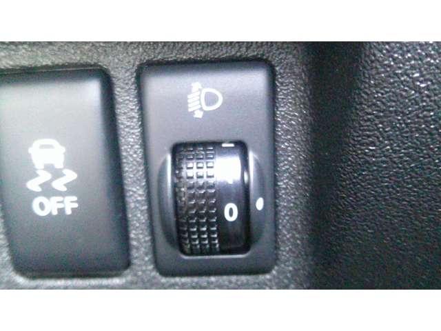 マーチ １．２　ＮＩＳＭＯ　メモリーナビ　ＭＪ１１８Ｄ－Ｗ　バックカメラ　ＥＴＣ　Ｗエアバッグ　アイスト　ナビＴＶ　スマートキ　オートエアコン　メモリナビ　キーフリー　ＡＷ　パワーウィンドウ　エアバック　ＡＢＳ　ワンセグ　ＥＴＣ　パワステ　ドライブレコーダー　バックカメラ付（20枚目）
