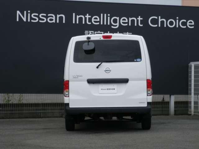 ＮＶ２００バネットバン １．６　ＤＸ　４ＷＤ　フルタイム４ＷＤ　メモリーナビＭＪ１１９Ｄ－Ａ　ド　フルタイム４ＷＤ　Ｂカメラ　助手席エアバック　運転席エアバック　ＥＴＣ付　パワーステアリング　パワーウインドー　ドライブレコーダー　リモコンキー　ＡＢＳ　エアコン　メモリーナビ　衝突軽減（15枚目）