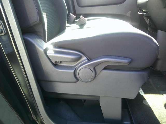 ルークス ６６０　ハイウェイスターＸ　メモリーナビ　ＭＭ２２３Ｄ－Ｌ　全方位モニター　アイスト　衝突被害軽減ブレ－キ　マルチビューカメラ　車線逸脱警報装置　ＬＥＤ　スマートキー　パワーウィンドウ　カーテンエアバック　ドライブレコーダー　ナビＴＶ　バックカメラ　パワステ　オートエアコン（18枚目）