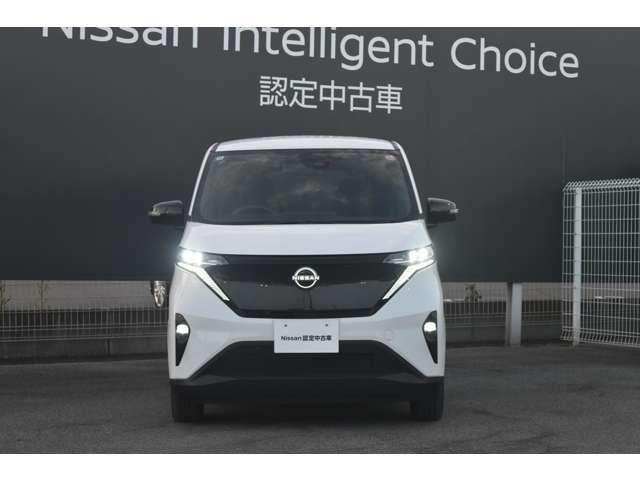 サクラ G メーカーナビ ETC2.0 ドラレコ前・イン アラウンドビュ 踏み間違い防止アシスト 寒冷地仕様 LEDヘッドランプ スマートキー LDW 盗難防止システム オートエアコン ETC バックカメラ ドライブレコーダー ABS ナビTV キーフリー(57枚目)