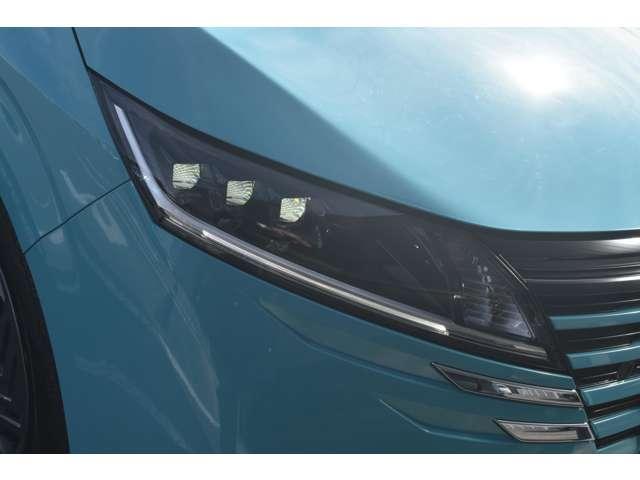 ノート １．２　Ｘ　メモリーナビ　ＭＭ２２３Ｄ－Ｌ　ＥＴＣ２．０　リアカメラ　衝突被害軽減ブレ－キ　全方位カメラ　ＥＴＣ付　ＬＥＤヘッドライト　レーンアシスト　インテリジェントキー　ドラレコ　アイドリングストップ　ワンセグＴＶ　ＴＶナビ　サイドカーテンエアバック（20枚目）