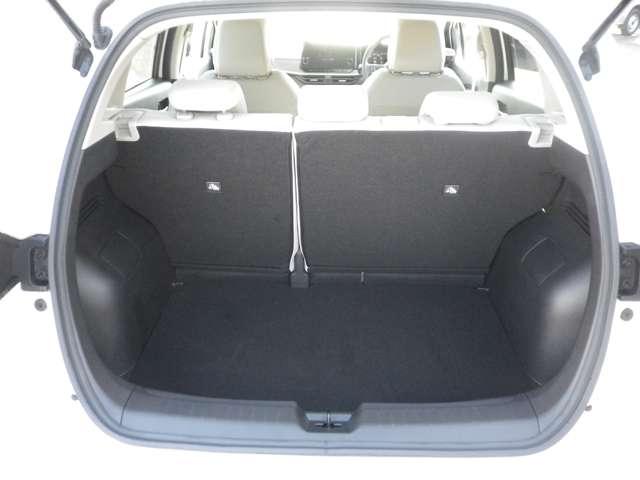 オーラ 1.2 G レザーエディション メーカーナビ BOSE プロパイロット 追突防止 レーダークルーズ 本革 車線逸脱警報装置 LED バックモニター ETC インテリジェントキー メモリーナビゲーション AW キーレスエントリー オートエアコン ABS パワーウィンドウ(10枚目)