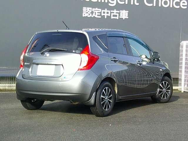 ノート 1.2 X カーナビ セキュリティーアラーム キーレス 運転席助手席エアバッグ バックカメラ エアコン パワーウィンドウ パワーステアリング ABS メモリーナビ 運転席エアバック A-STOP(2枚目)