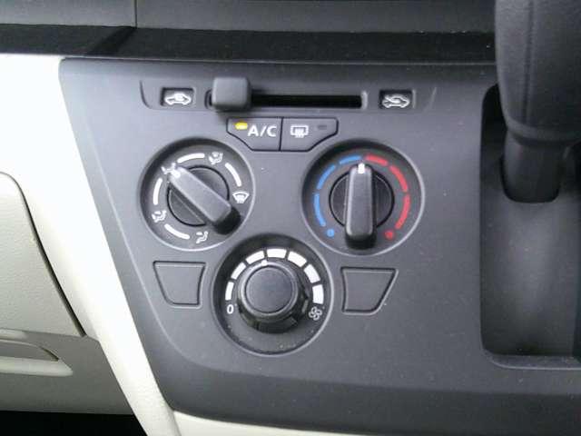 ルークス ６６０　Ｓ　メモリーナビＭＭ２２３Ｄ－Ｌ　バックモニター　ドラ　ワンセグＴＶ　衝突被害軽減装置　メモリナビ　アイドリングストップ車　ドラレコ　カーテンエアバッグ　車線逸脱防止　ＥＴＣ　キーレスエントリーキー　Ｗエアバッグ　ＬＥＤライト　バックモニター　エアコン（10枚目）