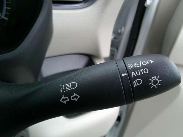 ルークス ６６０　Ｓ　メモリーナビＭＭ２２３Ｄ－Ｌ　バックモニター　ドラ　ワンセグＴＶ　衝突被害軽減装置　メモリナビ　アイドリングストップ車　ドラレコ　カーテンエアバッグ　車線逸脱防止　ＥＴＣ　キーレスエントリーキー　Ｗエアバッグ　ＬＥＤライト　バックモニター　エアコン（11枚目）