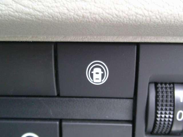 ルークス ６６０　Ｓ　メモリーナビＭＭ２２３Ｄ－Ｌ　バックモニター　ドラ　ワンセグＴＶ　衝突被害軽減装置　メモリナビ　アイドリングストップ車　ドラレコ　カーテンエアバッグ　車線逸脱防止　ＥＴＣ　キーレスエントリーキー　Ｗエアバッグ　ＬＥＤライト　バックモニター　エアコン（17枚目）