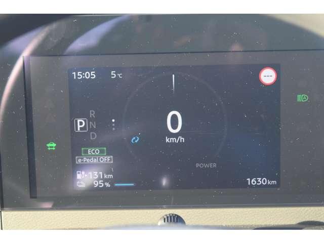 �d�u�ԂȂ�ł͂̃X�s�[�h���[�^�[�B�V���v���Ō��₷�����j�^�[��ʁB