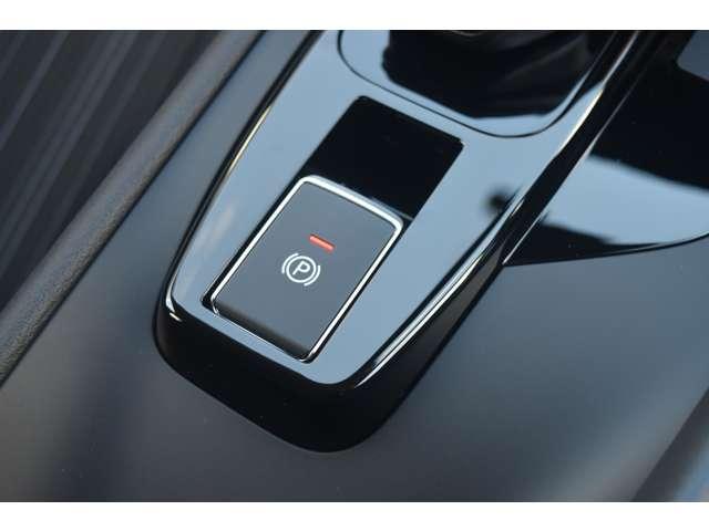 ノート １．２　Ｘ　メーカーナビ　ＥＴＣ２．０　ドラレコ前・イン　リアカメラ　衝突被害軽減ブレ－キ　全方位カメラ　ＥＴＣ付　ＬＥＤヘッドライト　レーンアシスト　インテリジェントキー　ドラレコ　アイドリングストップ　ワンセグＴＶ　ＴＶナビ　サイドカーテンエアバック（12枚目）