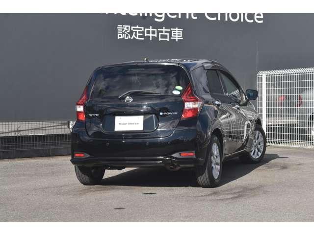 ノート １．２　ｅ－ＰＯＷＥＲ　Ｘ　メモリーナビＭＭ３１８Ｄ－Ｗ　ドラレコ前　ＥＴＣ　３６０°カメラ　Ｒカメラ　運転席助手席エアバック　レーンキープ　ＡＵＴＯエアコン　ナビＴＶ　ＡＷ　サイドカメラ　運転席エアバッグ　キーレスエントリー　ＬＥＤヘッド　ドラレコ　ＥＴＣ車載器　パワステ（2枚目）