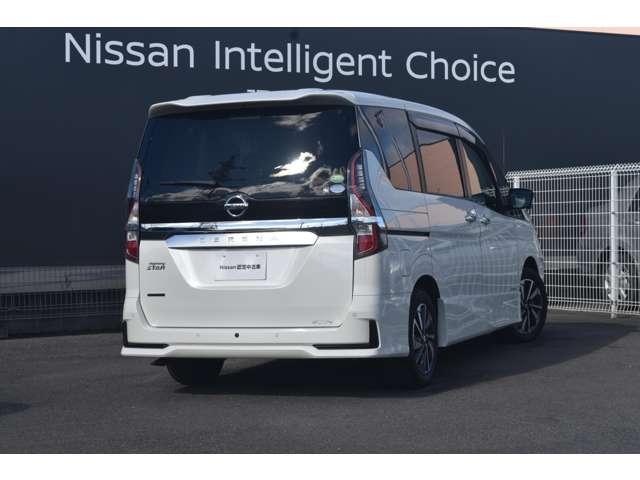 セレナ ２．０　ハイウェイスター　Ｖ　メモリーナビＭＭ５２０Ｄ－Ｌ　ドラレコ前・後　アラウンドビュ－　アルミ　衝突被害軽減　ＬＤＰ　エアバッグ　両側オートスライドドア　ＬＥＤライト　インテリジェントキー　サイドカメラ　メモリーナビ　アダプティブクルーズコントロール　ナビＴＶ　ドラレコ（2枚目）