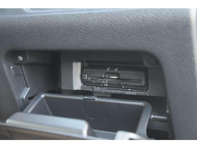 セレナ ２．０　ハイウェイスター　Ｖ　メモリーナビＭＭ５２０Ｄ－Ｌ　ドラレコ前・後　アラウンドビュ－　アルミ　衝突被害軽減　ＬＤＰ　エアバッグ　両側オートスライドドア　ＬＥＤライト　インテリジェントキー　サイドカメラ　メモリーナビ　アダプティブクルーズコントロール　ナビＴＶ　ドラレコ（14枚目）