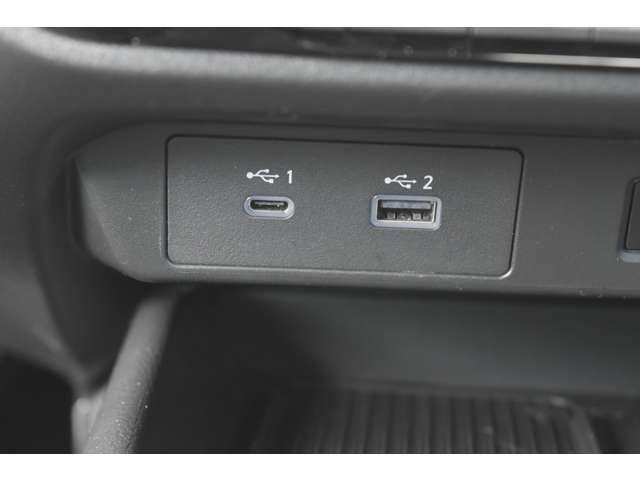 オーラ １．２　Ｇ　ＦＯＵＲ　レザーエディション　４ＷＤ　メーカーナビ　ＢＯＳＥスピーカー　プロパイロッ　革　アラウンドビュー　アダプティブクルーズ　地デジ　シ－トヒ－タ－　ＬＫＡ　インテリキー　アルミ　盗難警報器　ＬＥＤヘッドライト　バックモニター　ＥＴＣ（7枚目）