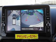 「アラウンドビューモニター」・・・上空から見た映像で車庫入れ簡単♪♪ 7