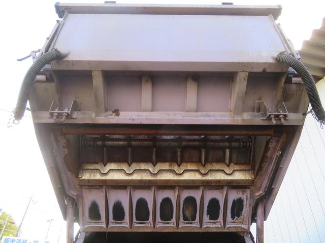 キャンター 塵芥車　新明和プレスパッカー　６．８立米（20枚目）