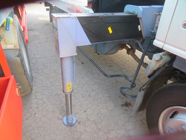 エルフトラック ４段ラジコンクレーンセ－フティーローダー（12枚目）