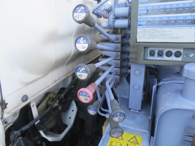 エルフトラック ４段ラジコンクレーンセ－フティーローダー（28枚目）