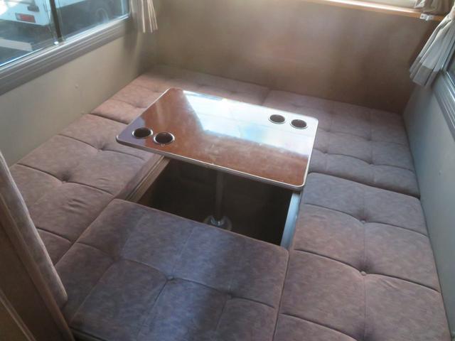 シビリアンバス キャンピング　ＲＶ・ビックフット社製　Ｅデッカー（15枚目）