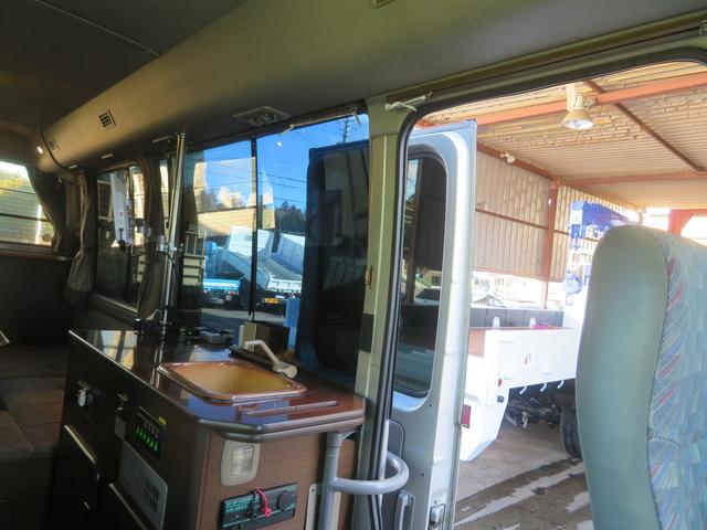 シビリアンバス キャンピング　ＲＶ・ビックフット社製　Ｅデッカー（44枚目）