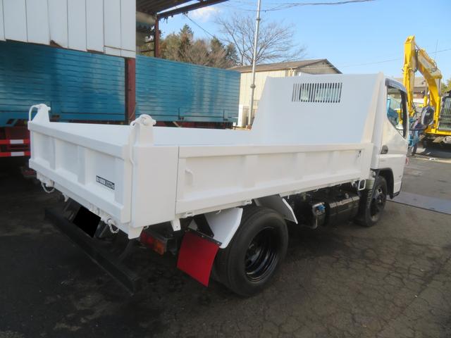 キャンター 小型登録　極東ダンプ　積載３０００Ｋｇ（5枚目）