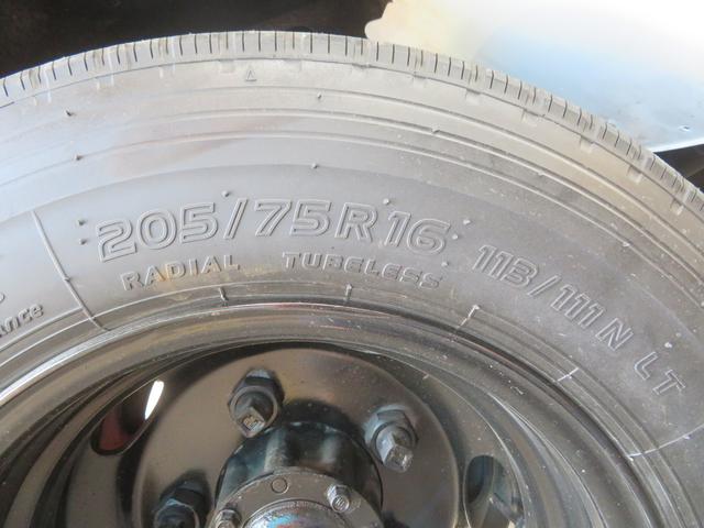 キャンター 小型登録　極東ダンプ　積載３０００Ｋｇ（30枚目）