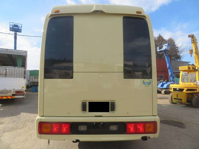 ガーラ 観光バス　４２人乗り　貫通トランク（9枚目）